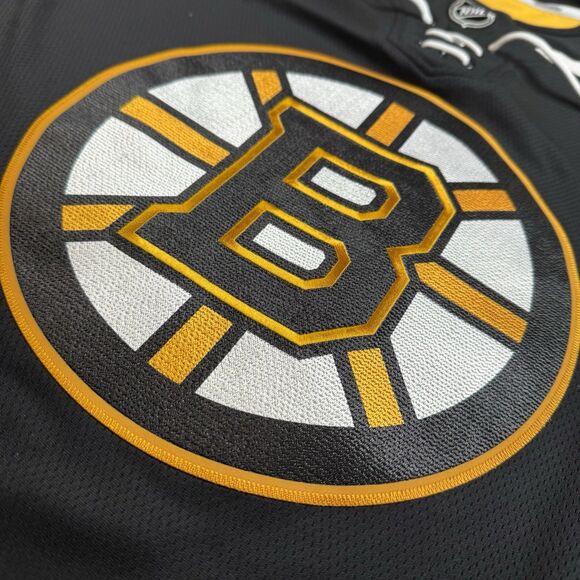 Boston Bruins Jersey Men’s L Black Fanatics Breakaway Lace Up NHL Hockey NWT - Picture 3 of 12